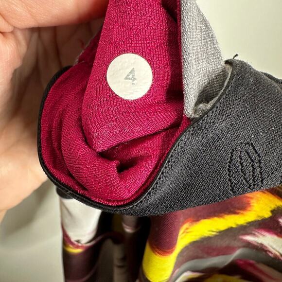 Lululemon What The Sport Short II Athletic Biker Shorts Women's Size 4 - Picture 6 of 6